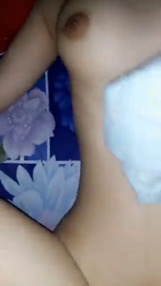 Kontol nya kebesaran jadi cewe nya sakit